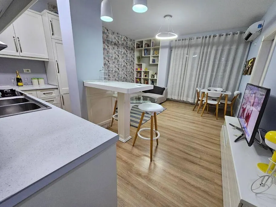 Central Apartment With Balcony 1 Tirana